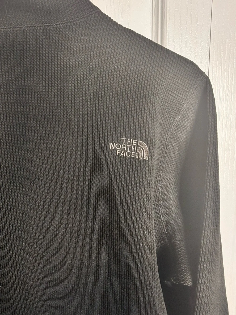 North Face Jacket Mens Medium Black Fleece Full Zip Outdoor Knit Thermoball F16‎